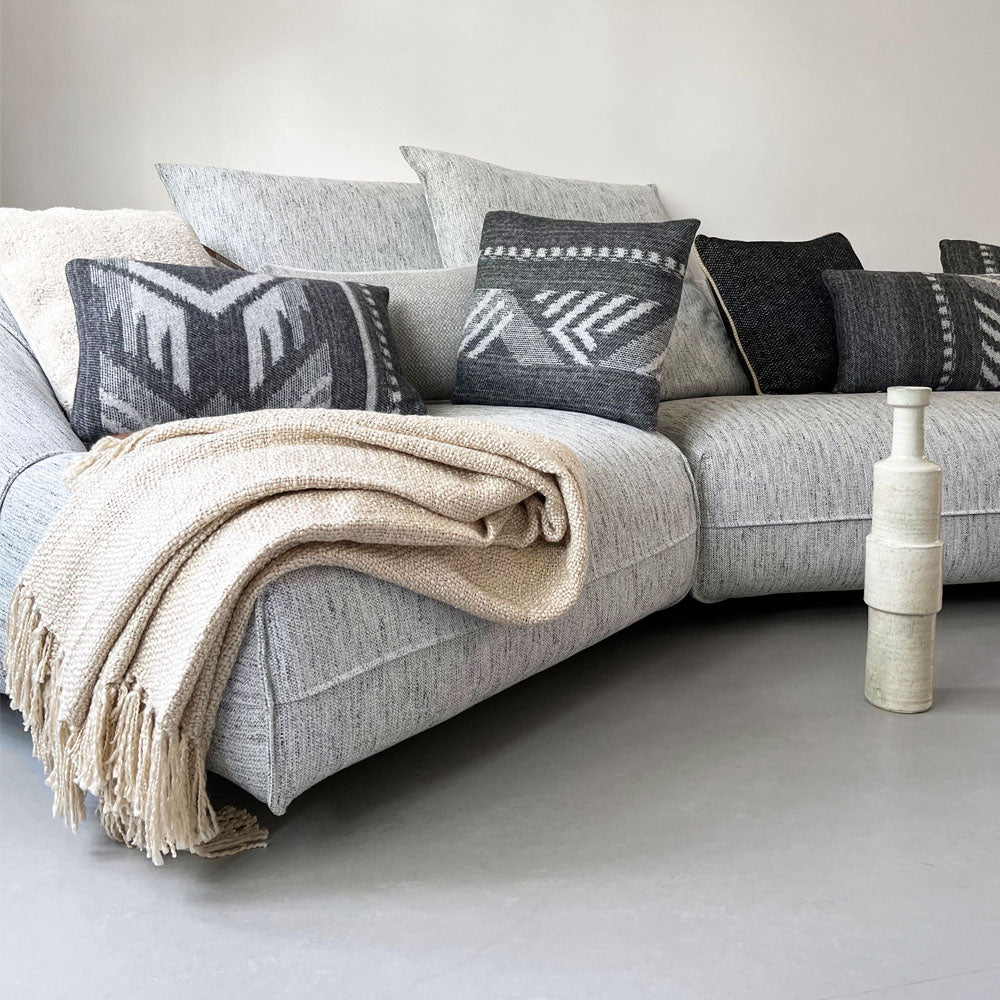 Malagoon cushion Mochica ornament - anthracite - 35x60cm