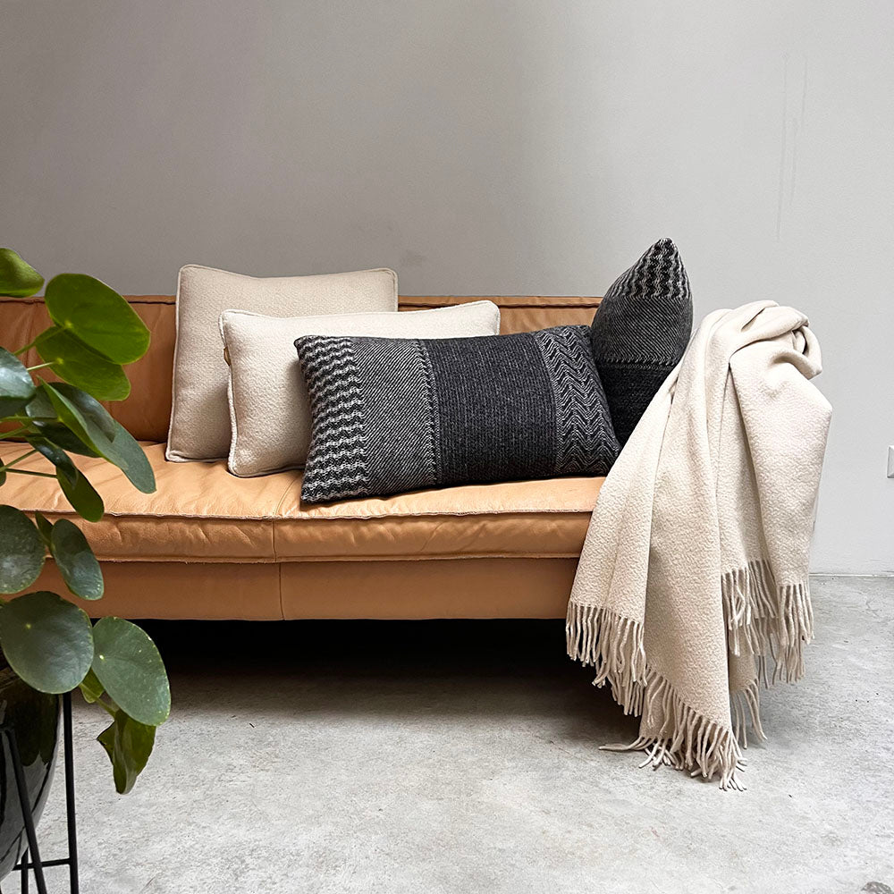 Malagoon throw - abbey white - 130x170cm recycled wool