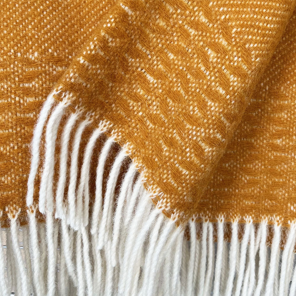 Malagoon Uptown throw - ochre - 140x200cm 100% wool