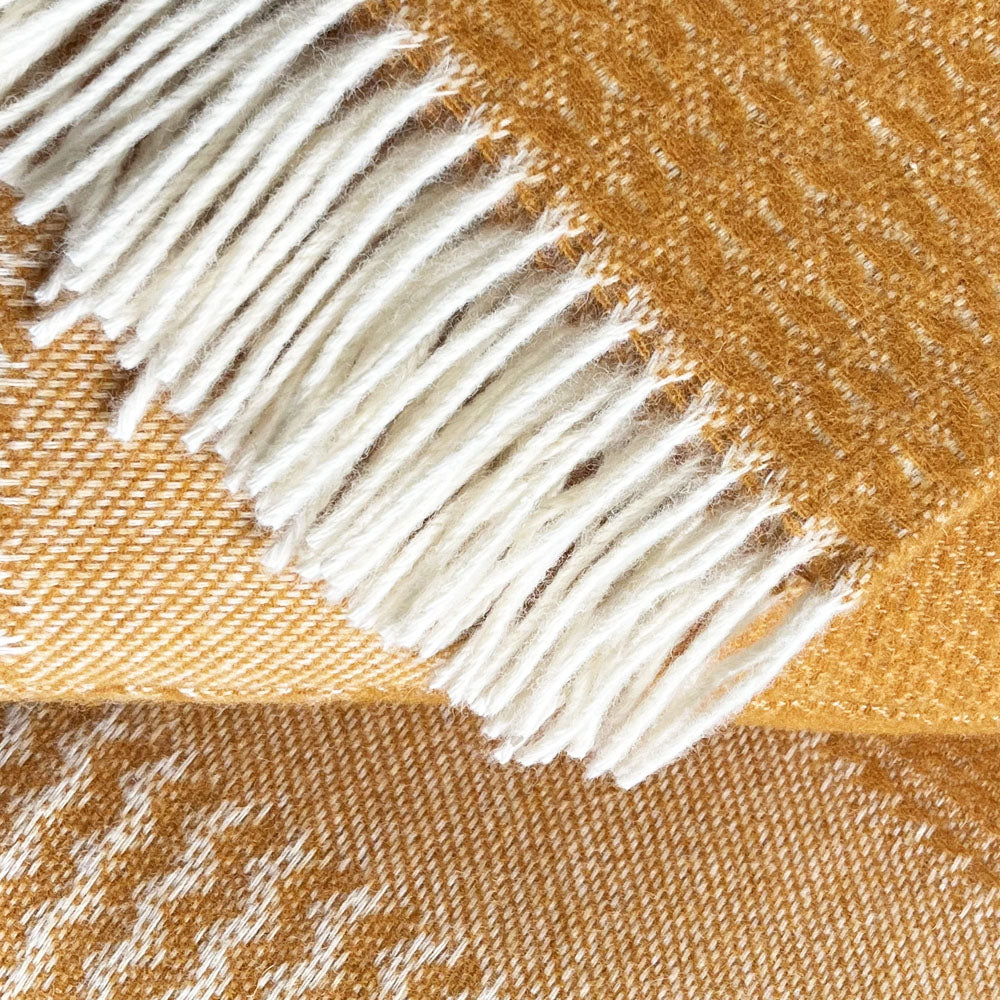 Malagoon Uptown throw - ochre - 140x200cm 100% wool