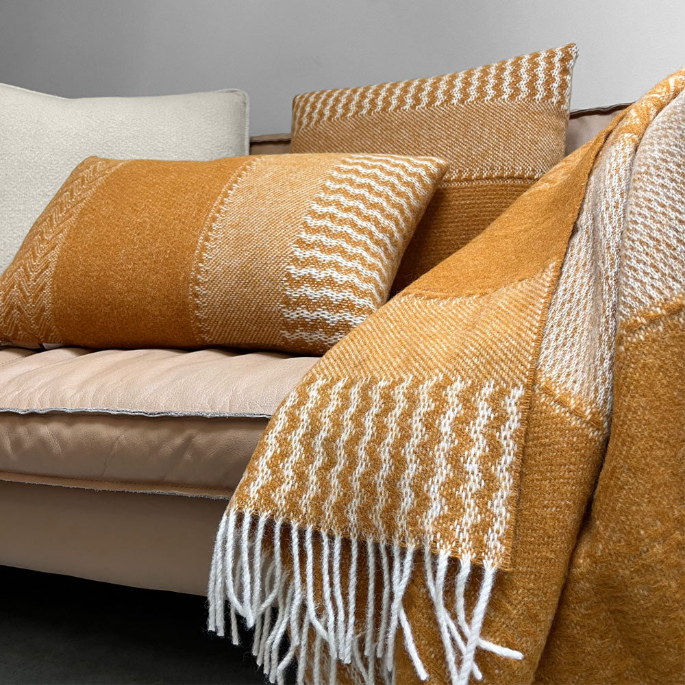 Malagoon Uptown throw - ochre - 140x200cm 100% wool