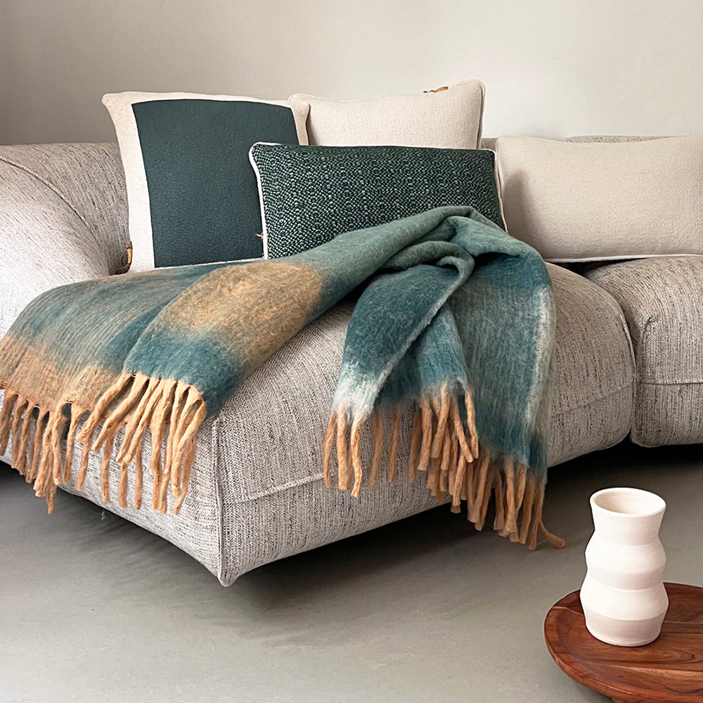 Malagoon Zapotec throw - soft green - 100% recycled