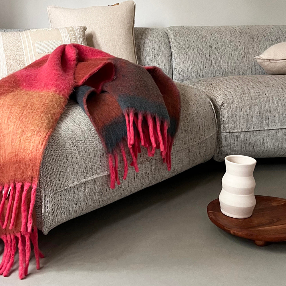 Malagoon Zapotec throw - soft pink - 100% recycled