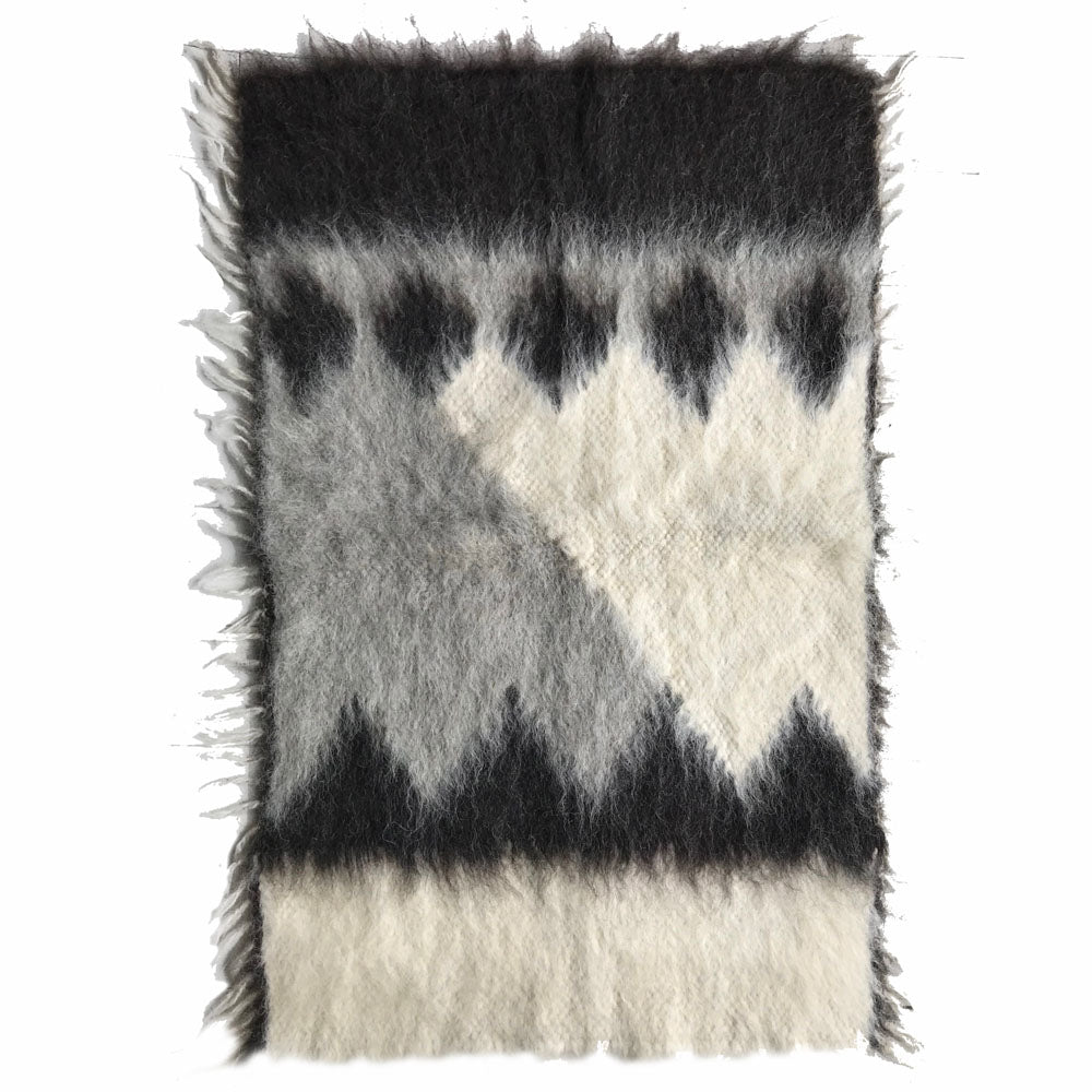 Malagoon Diamond throw - shades of grey - 75x125cm 100% wool