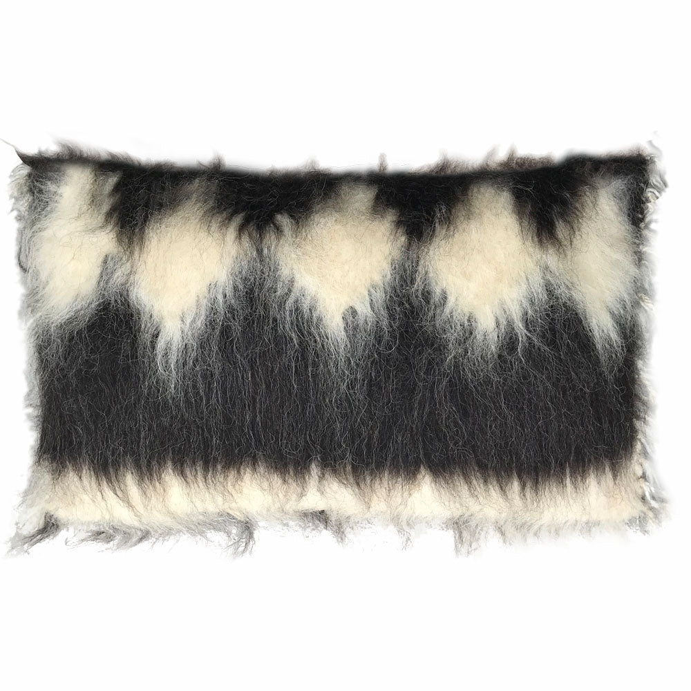 Malagoon Diamond cushion - black - 40x70cm 100% wool
