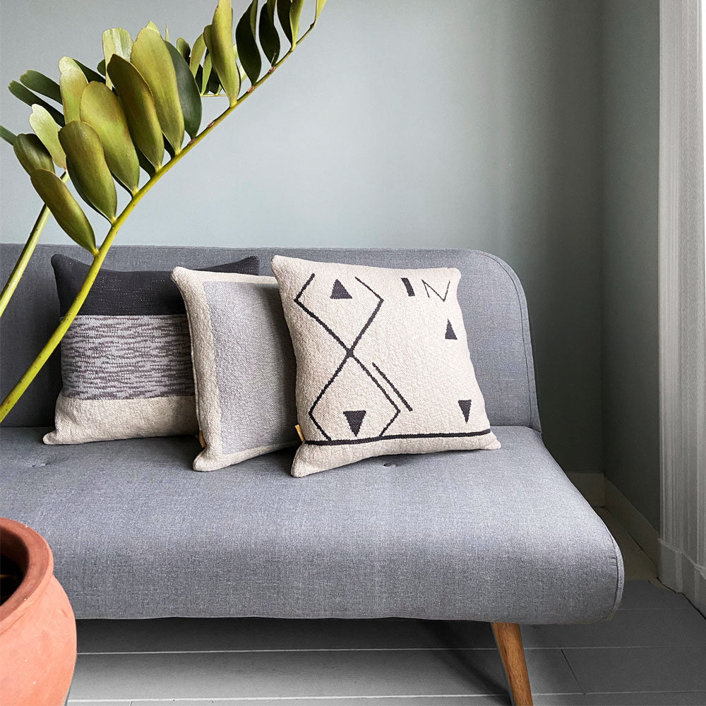 Malagoon Fantasy cushion - off-white - 50x50cm 100% organic cotton