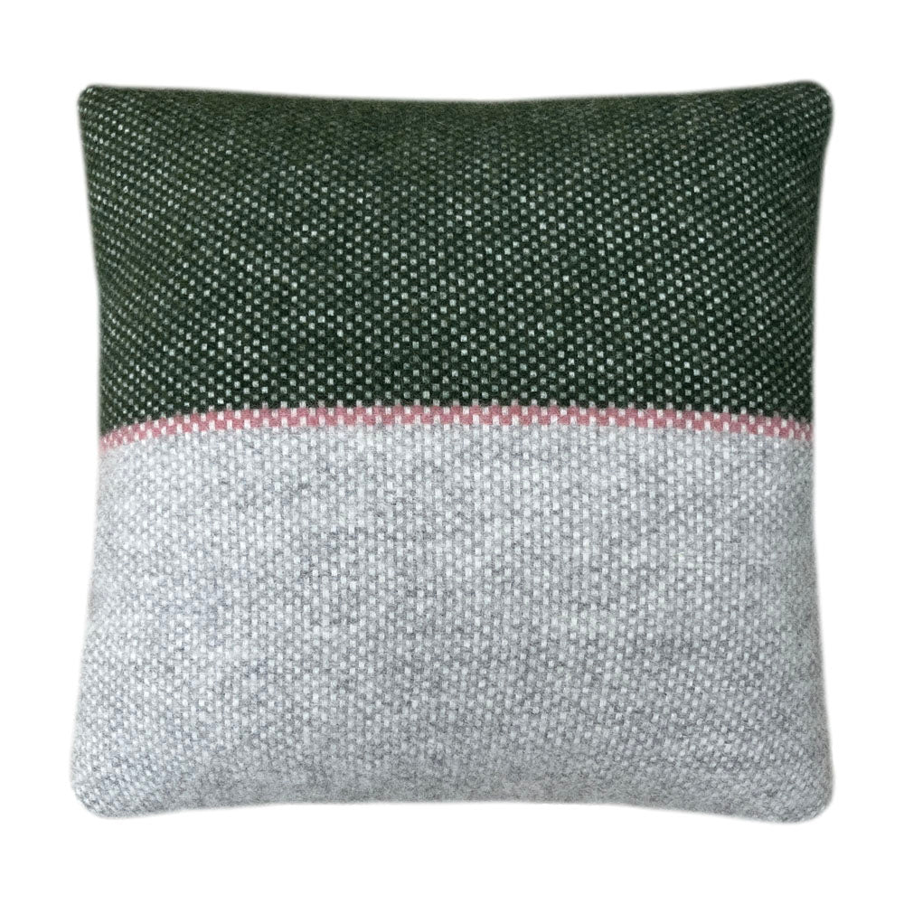 Malagoon Festivity cushion - mist pink - 45x45cm 100% wool