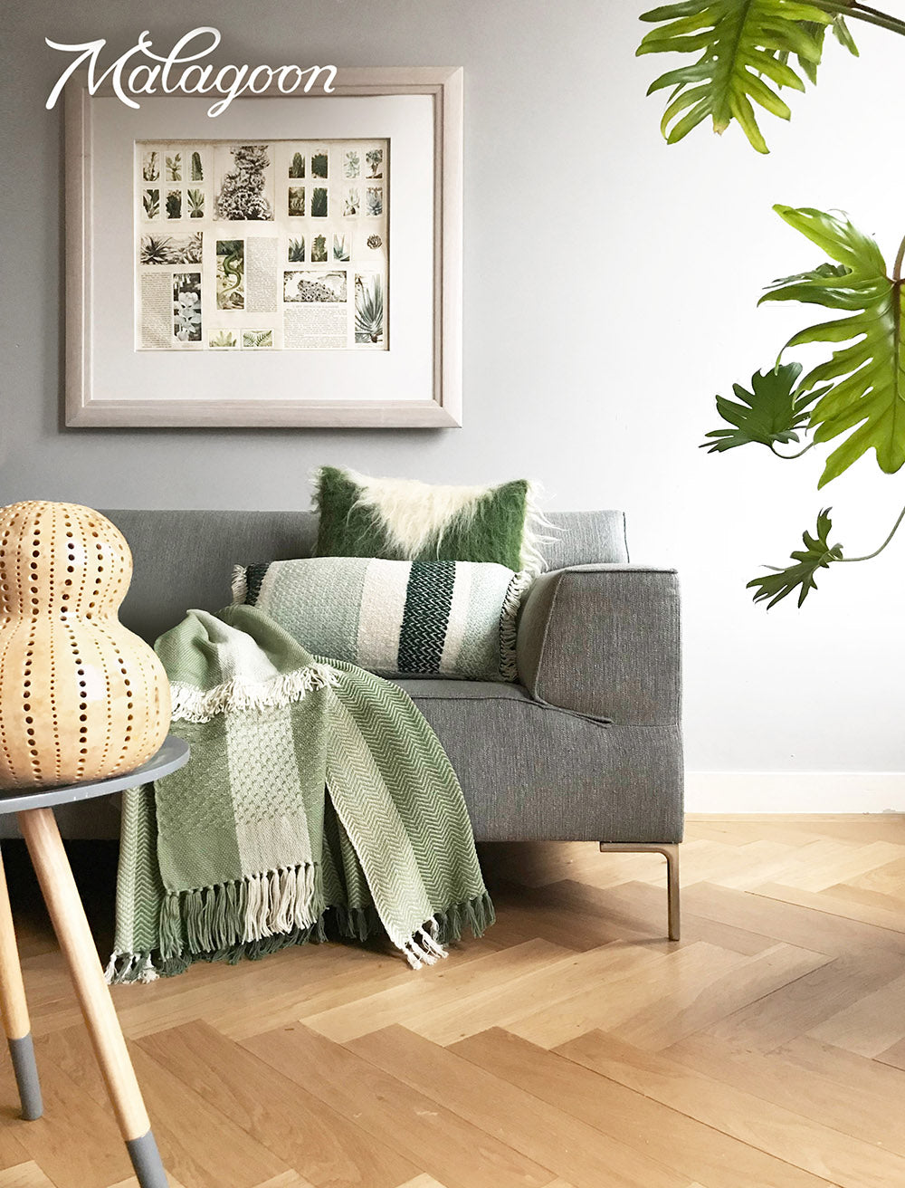 Malagoon cushion Triangle - grey-green shades - 50x50cm 100% wool
