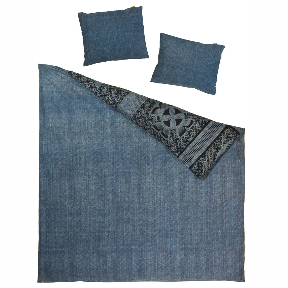 Indigo tucan duvet cover