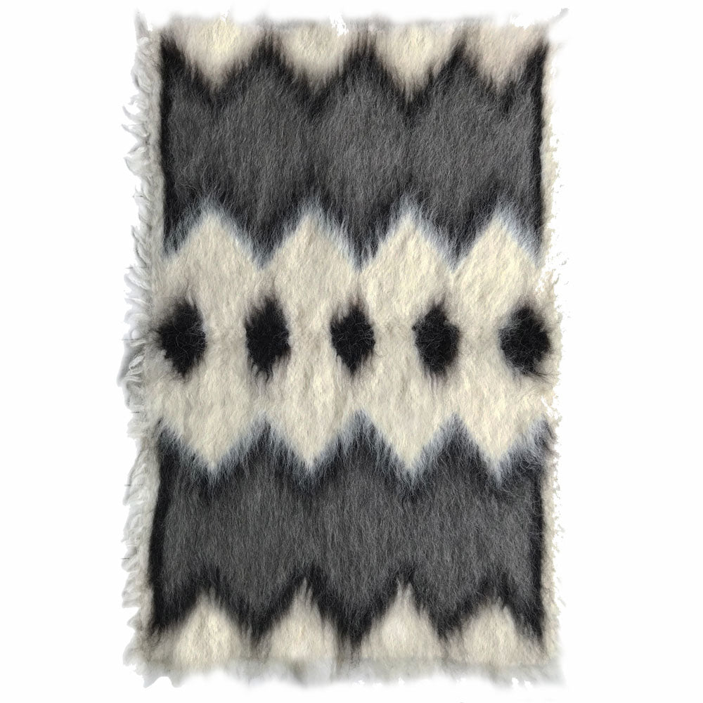 Malagoon throw Shark - shades of gray - 75x125cm 100% wool