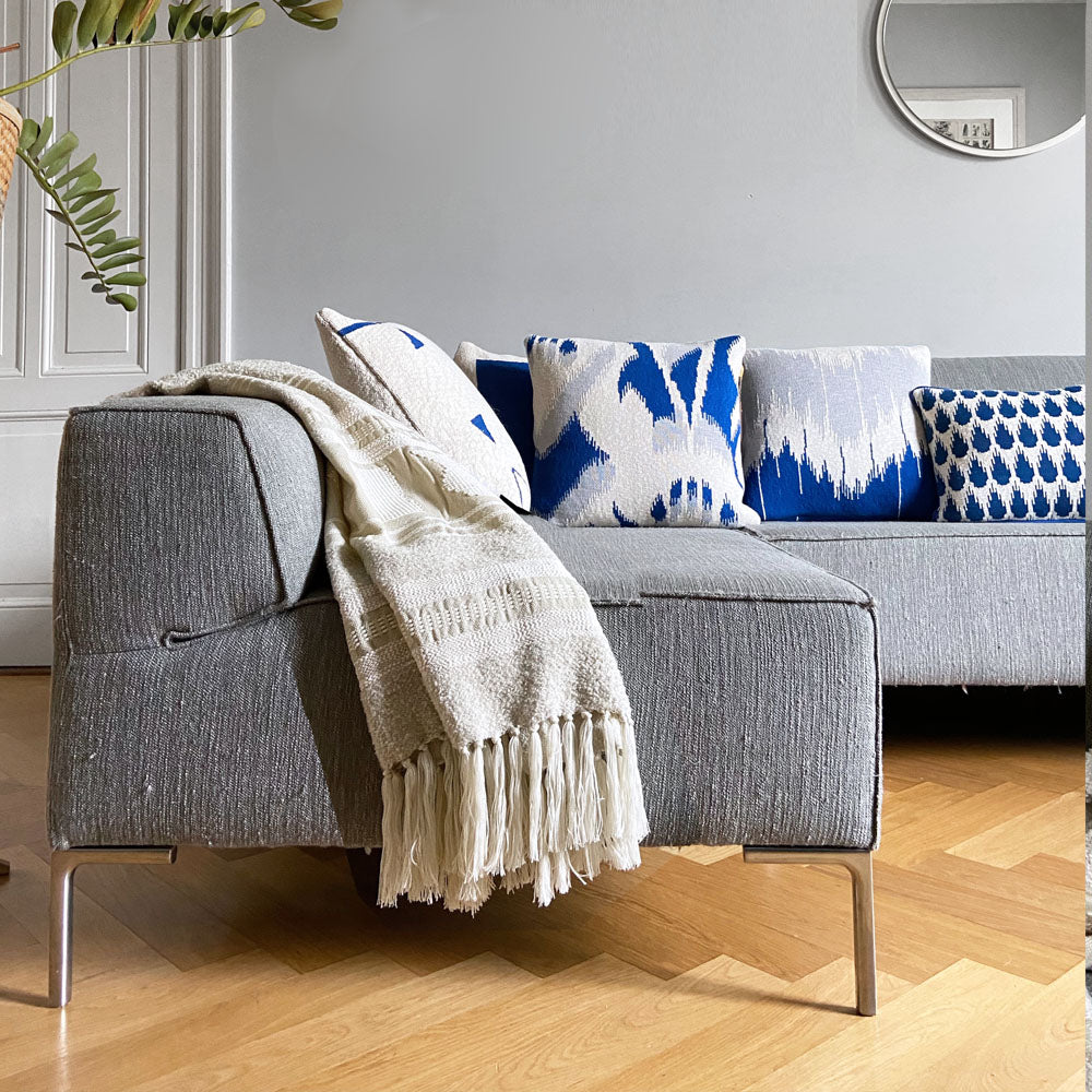 Malagoon Wave cushion - blue - 50x50cm 100% organic cotton